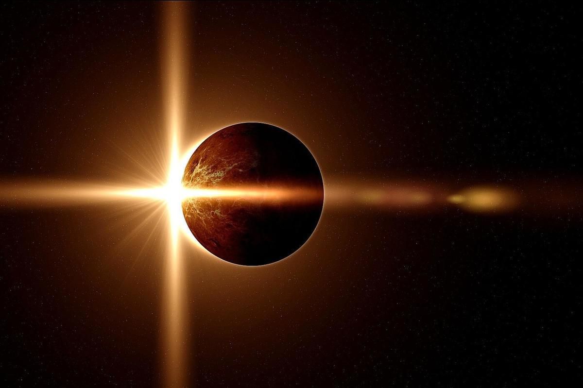 Через 2 дні настане Місячне затемнення в Скорпіоні : що на нас чекає в цей час