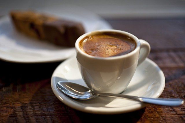 От що пити зранку перед кавою: важлива порада для здоров’я та довголіття