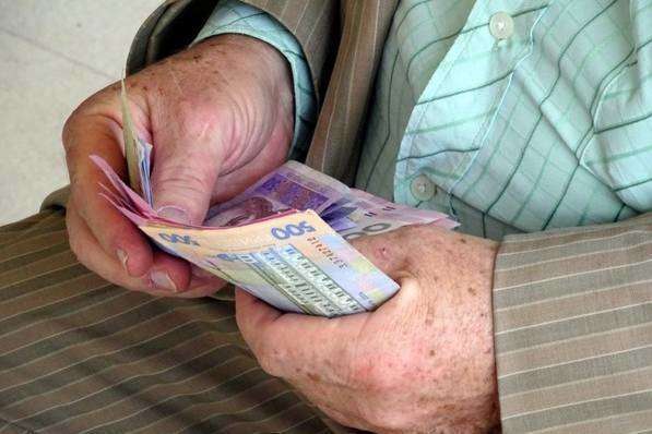 В Україні кардинально змінять пенсійну систему: хто ризикує залишитись без виплат