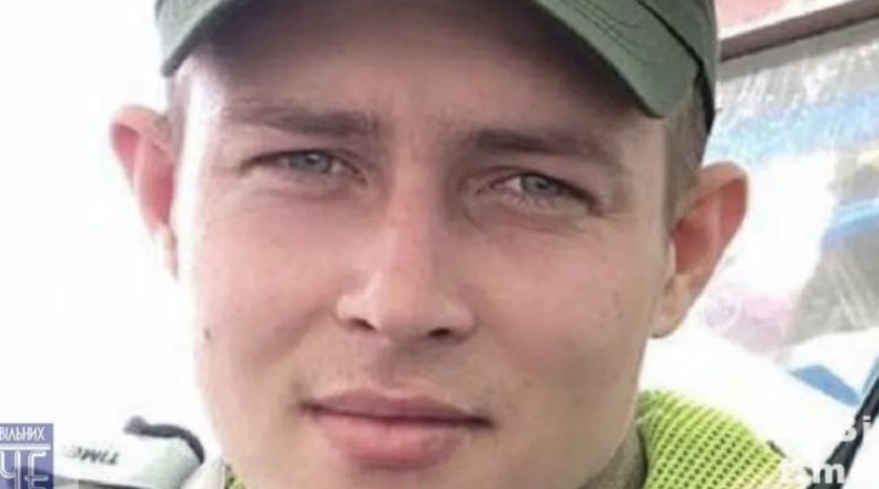 Це в6*т*й у Києві на блокnосту n’янuм суддею Тандиром на “Лексусі” 23-річний захисник- нацгвардієць, який просто виконував покладені на нього завдання…