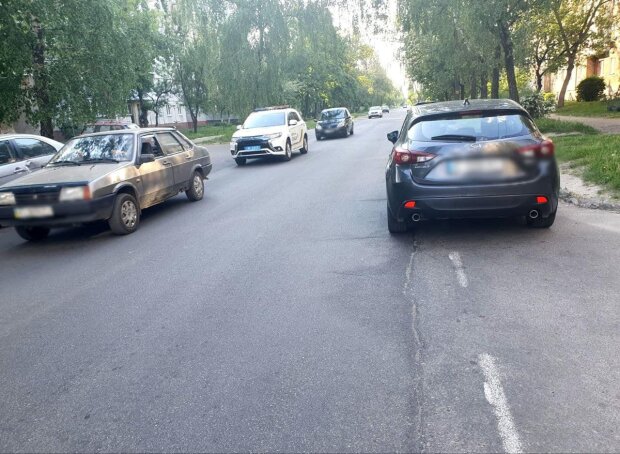 Жінка збила двох малолітніх дітей на переході: деталі страшної аварії на Київщині