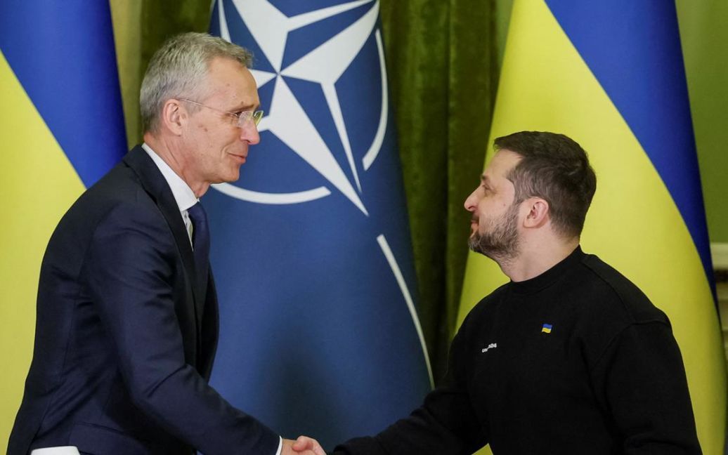 Шлях до НАТО: з чого все починалося і чому в України не було шансів туди потрапити