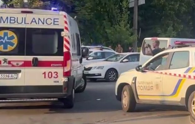 Лихач на автобусі збив людей біля переходу у Дніпрі: кадри з місця моторошної ДТП