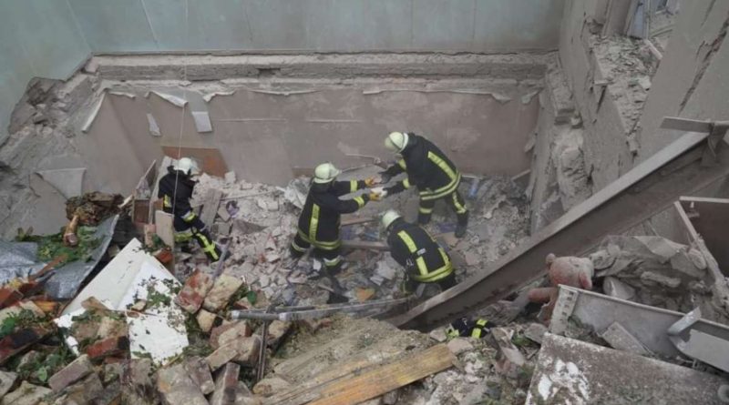 Ракетна атака по Львову: зафіксовані руйнування понад 250 квартир та 14 гуртожитків