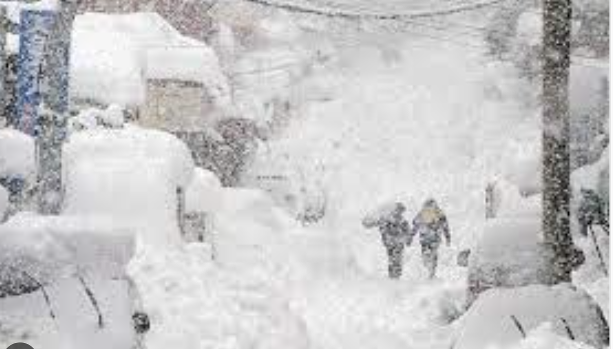 Україну накриють снігопади і крижані дощі: коли чекати погодного Армагеддону, карти… –
