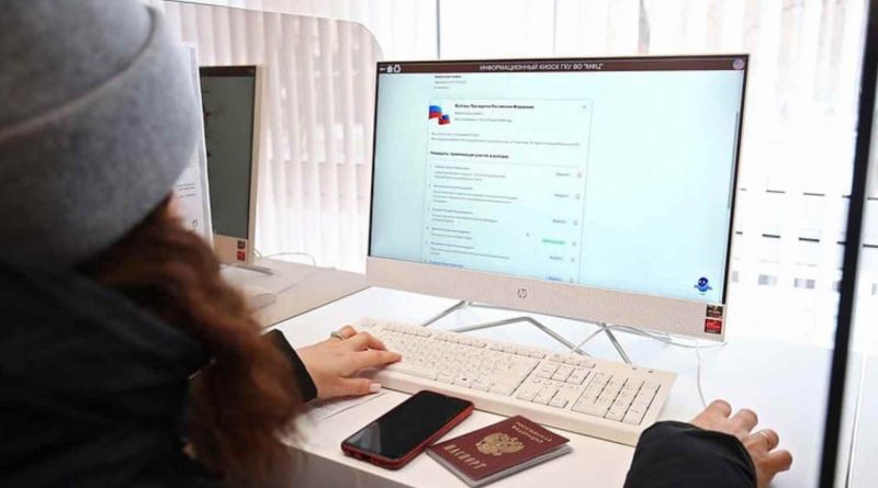 Розвідка України “поклала” систему онлайн-голосування на “виборах” у РФ – ЗМІ