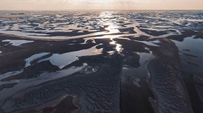 До Каховського водосховища повернулася вода: як це вплине на бойові дії, що показують супутникові знімки