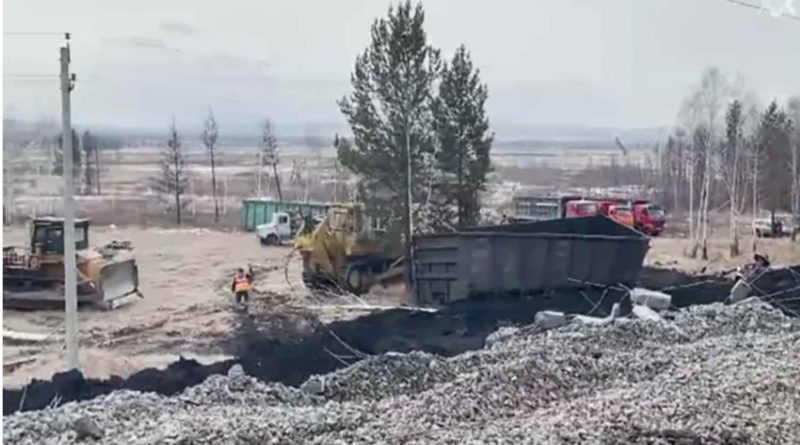 У російському Забайкаллі зійшов із рейок вантажний потяг. ВІДЕО