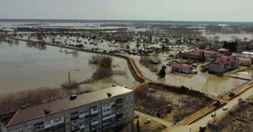 РФ йде під воду: у Тюменській області найсильніша повінь за 77 років