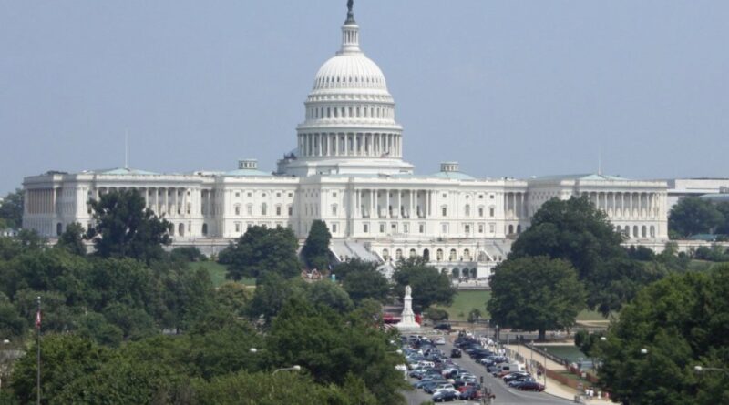 Сенат США ухвалив законопроект про допомогу Україні