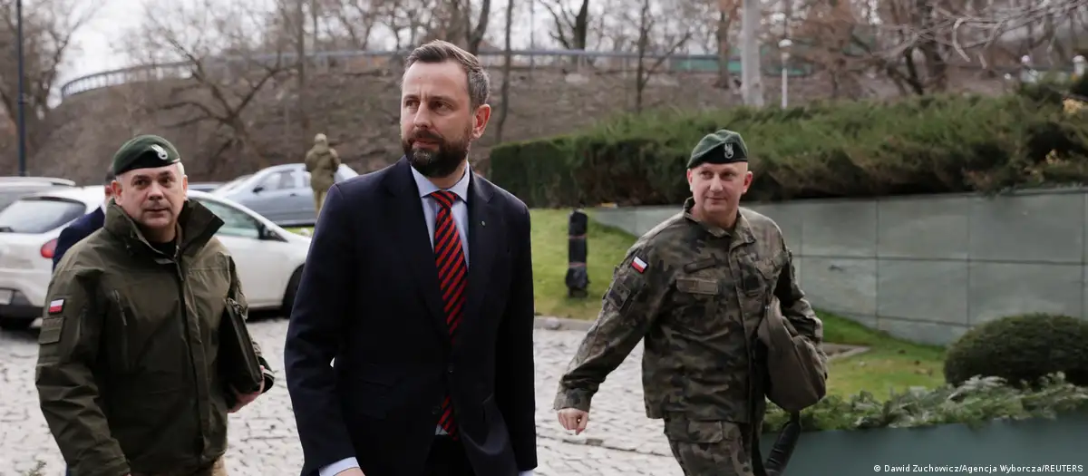 Міністр оборони Польщі заявив, що його країна готова допомогти повернути військовозобов’язаних українців