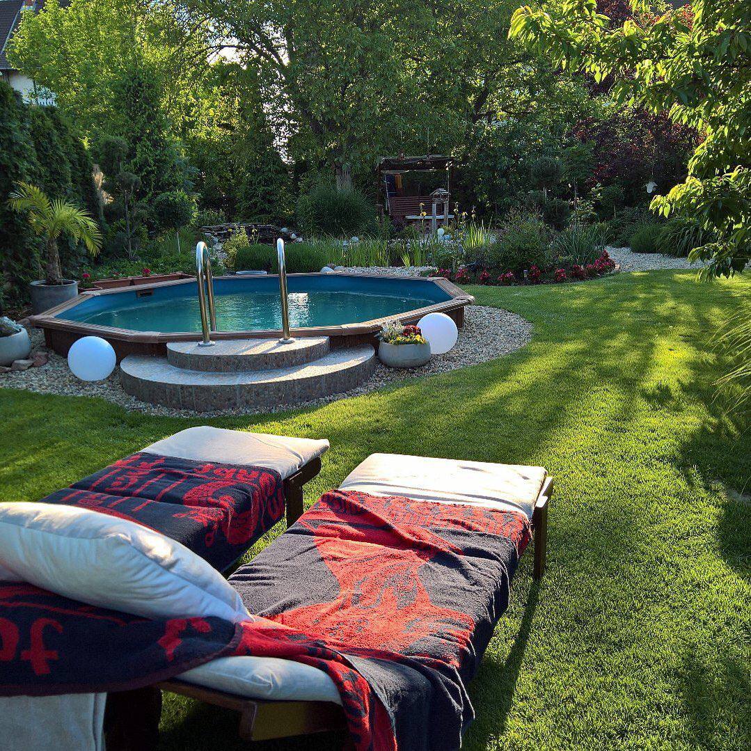 — Вибач, Томо. Я й сама не знала, що так усе вийде. Скрутило ось раптово, думала, що все, прийшла стара з косою. Ну нічого, все обійшлося слава Богу. Зараз полежу трохи, та випишуть. Ніколи мені тут відпочивати, бабуся вдома. Як Вітя з нею впорається? Вона ж шкідлива стала, просто немає сил